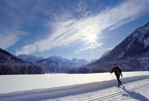 g-aktivurlaub-langlaufen-schnee-winter-urlaub-weihnachtsferien