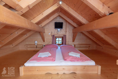 g-panorama-hutte-schlafzimmer-doppelbett-sterne-urlaub